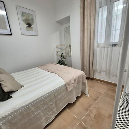 Hostfy Centro San Roman Seville Exterior photo